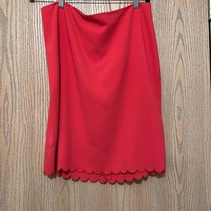 PINK SCALLOPED PENCIL SKIRT.